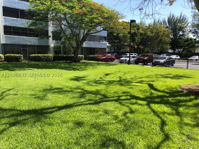 10852 N Kendall Dr 316 Property Photo 7