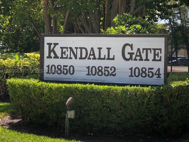 10852 N Kendall Dr 316 Property Photo 11