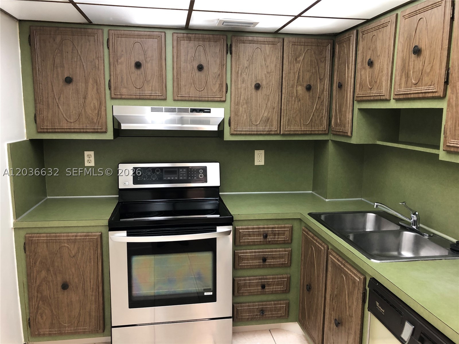 10852 N Kendall Dr 316 Property Photo 16