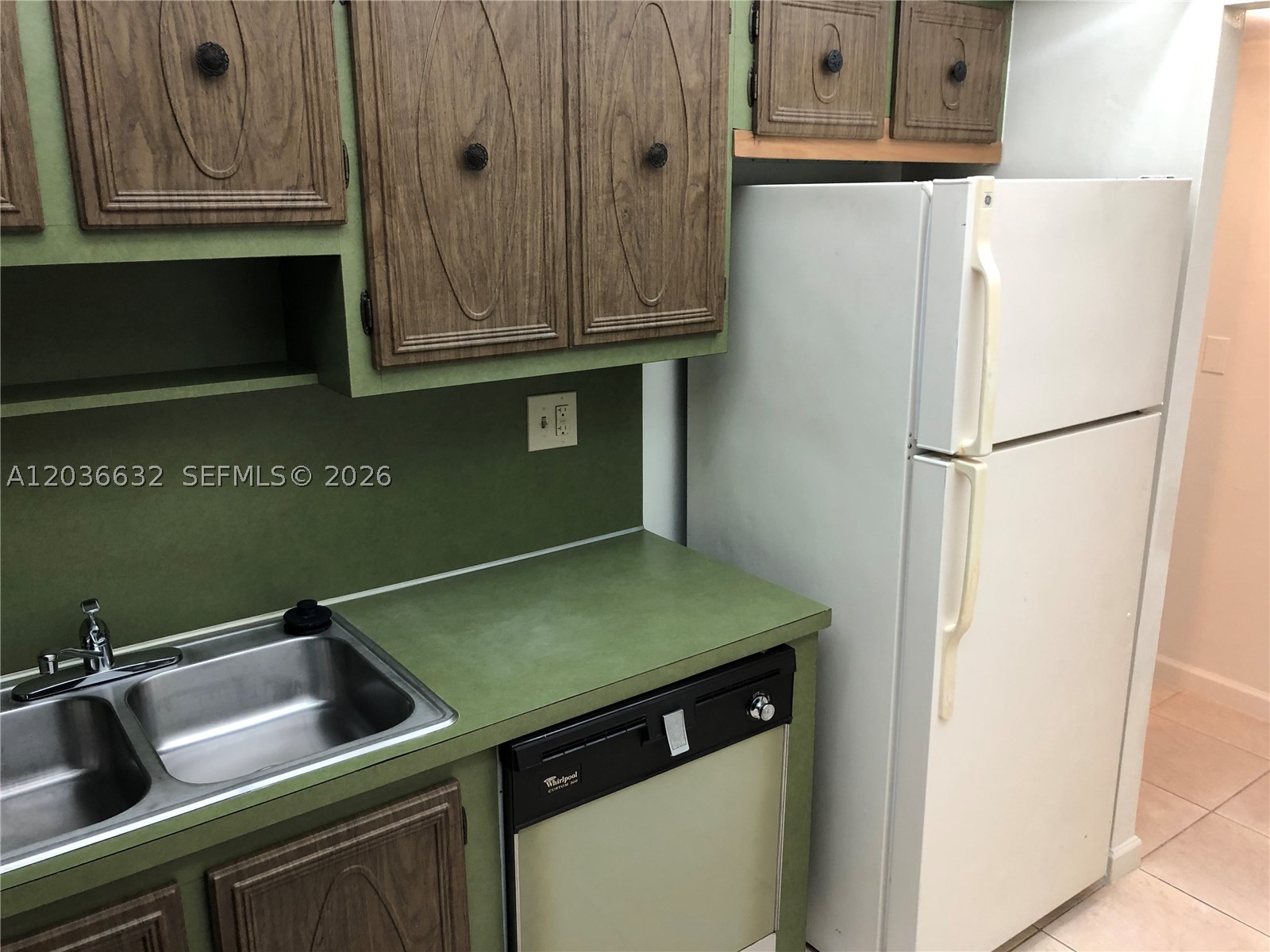 10852 N Kendall Dr 316 Property Photo 17