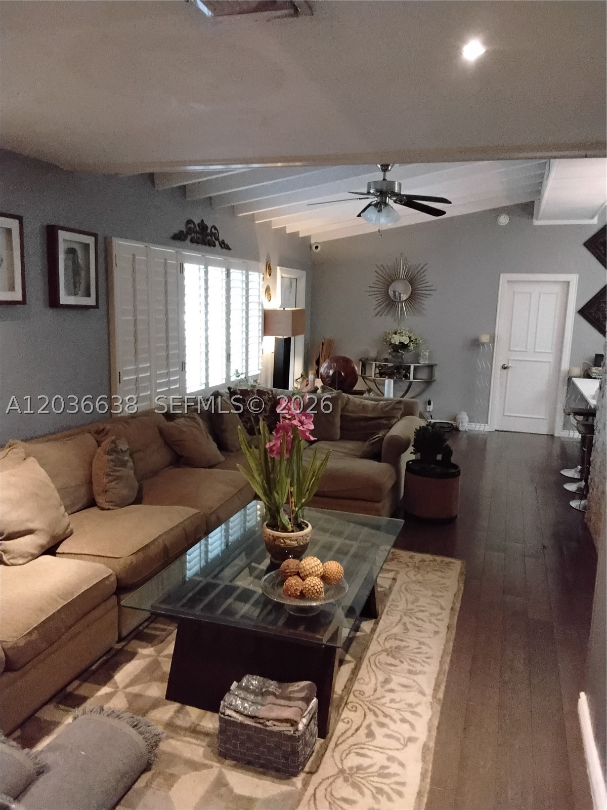 911 W Country Club Cir Property Photo 7