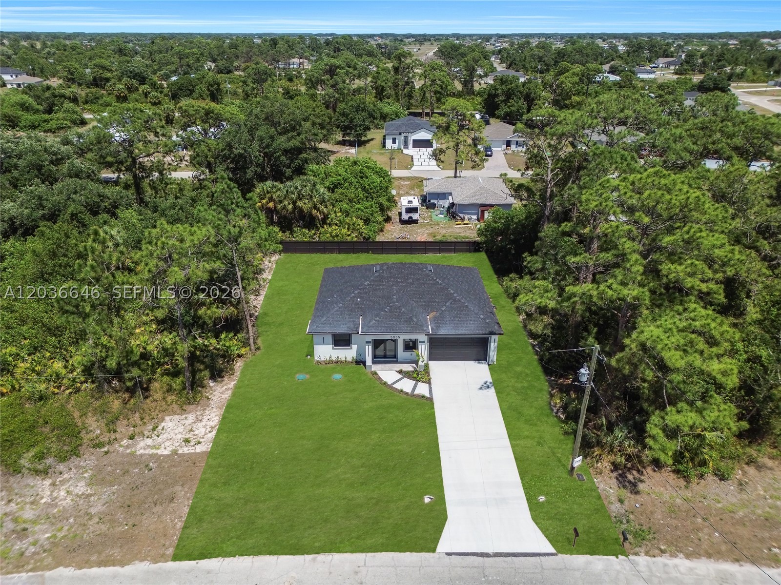 5035 Spinnaker Rd Property Photo 2