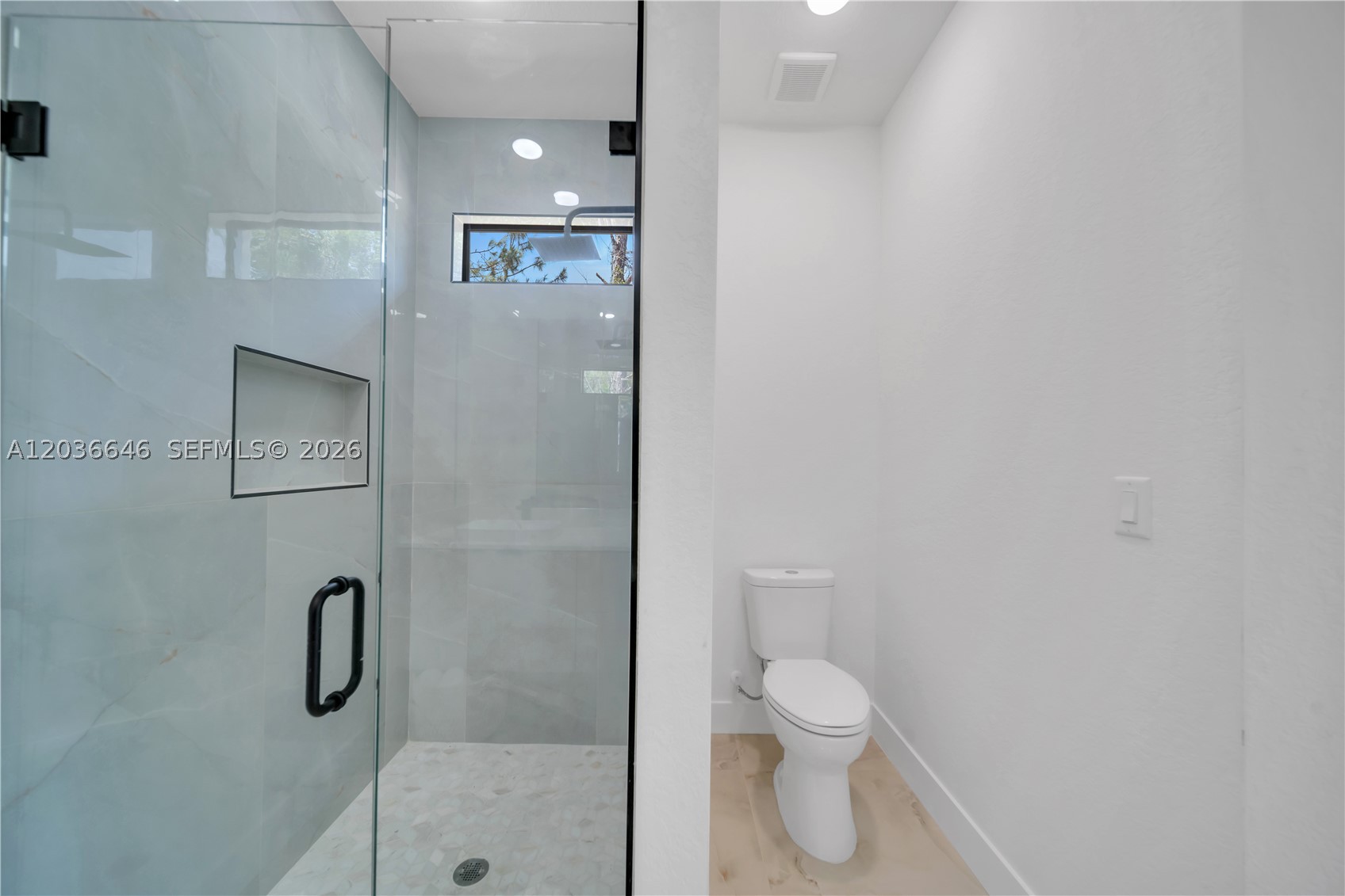 5035 Spinnaker Rd Property Photo 16