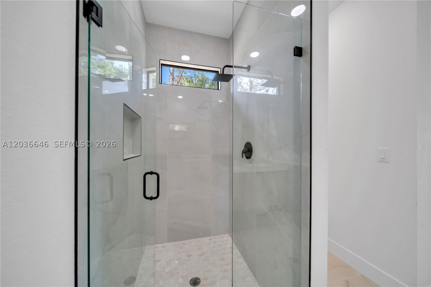 5035 Spinnaker Rd Property Photo 17