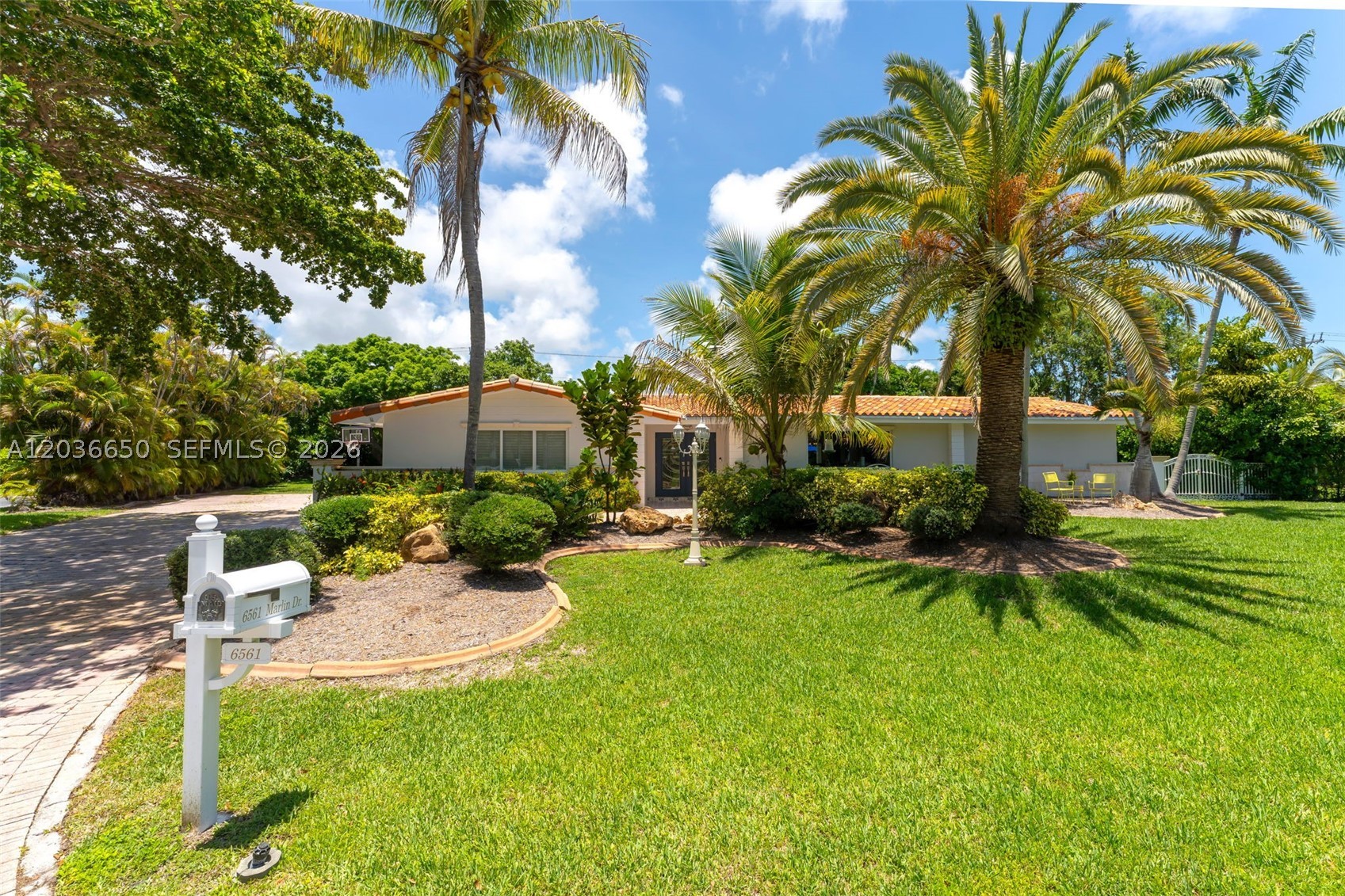 6561 Marlin Dr Property Photo 1