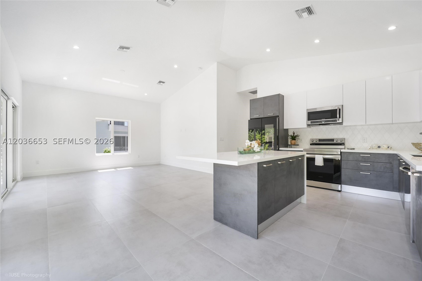 5 Bowen Dr Property Photo 2