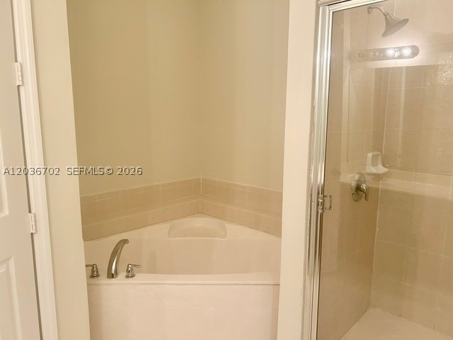 568 Ne 35th Ave Property Photo 16
