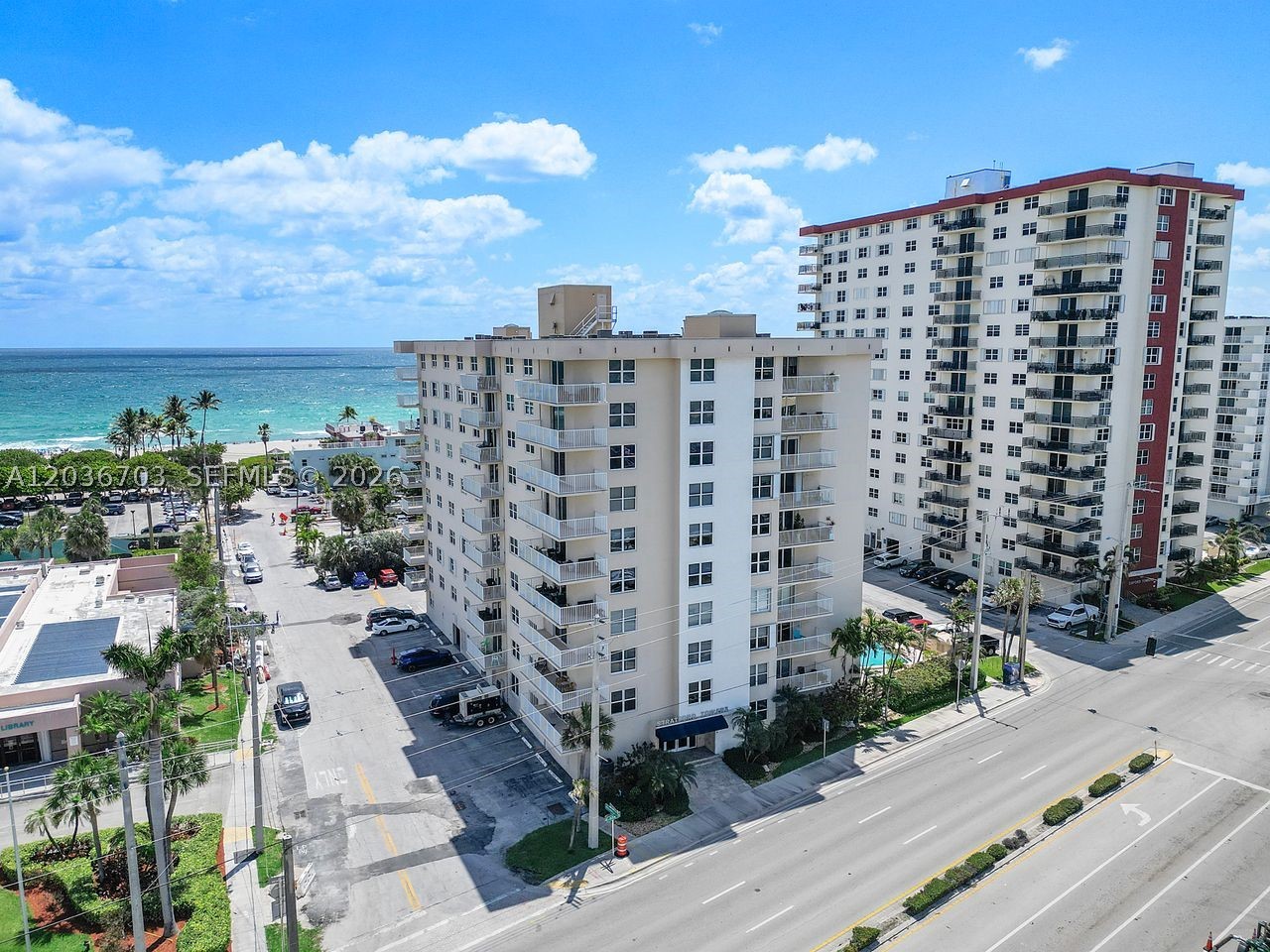 1401 S Ocean Dr 305 Property Photo 27