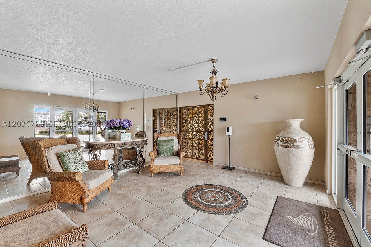 1401 S Ocean Dr 305 Property Photo 45