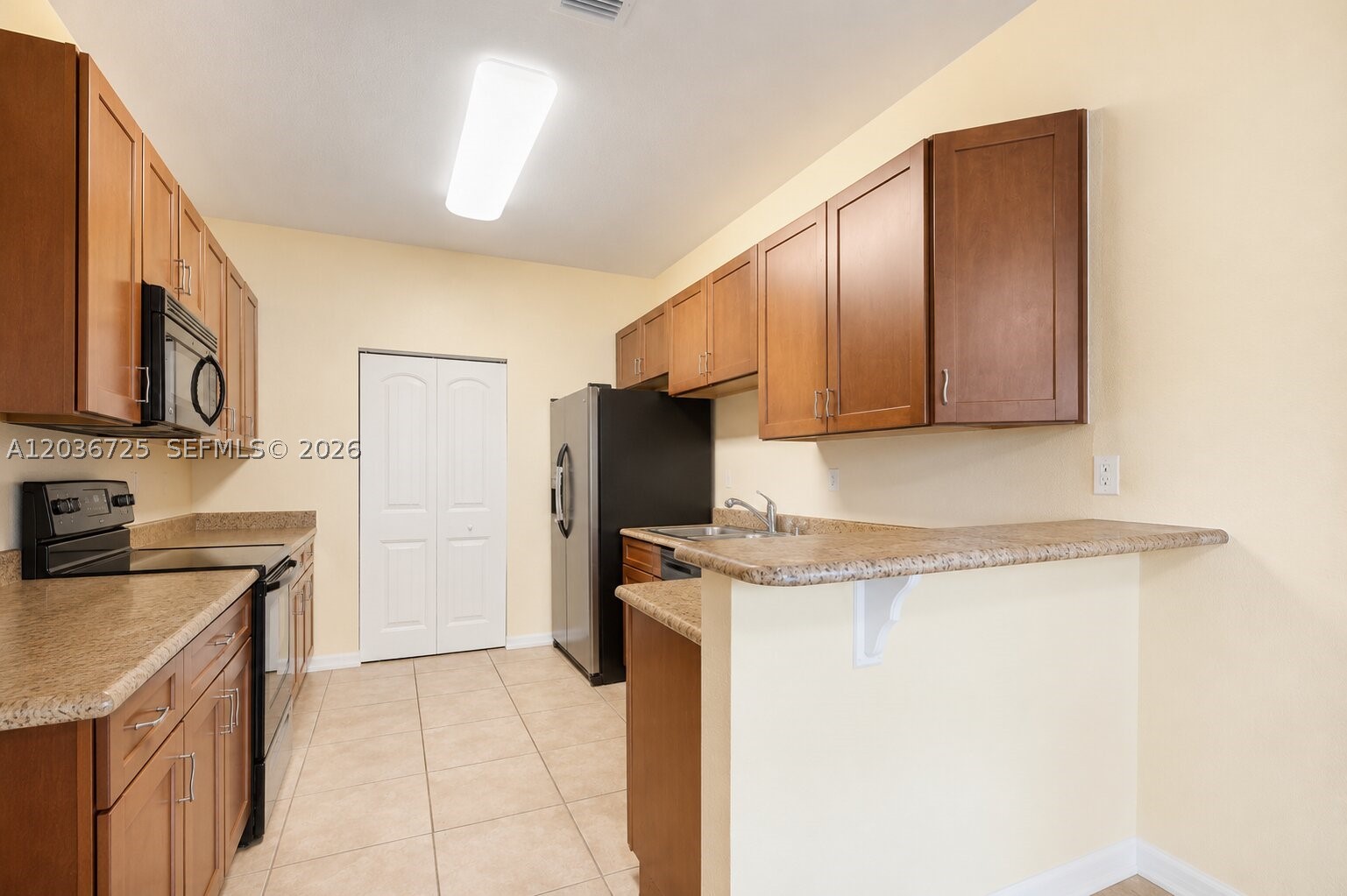 678 Ne 33rd Ter Property Photo 15