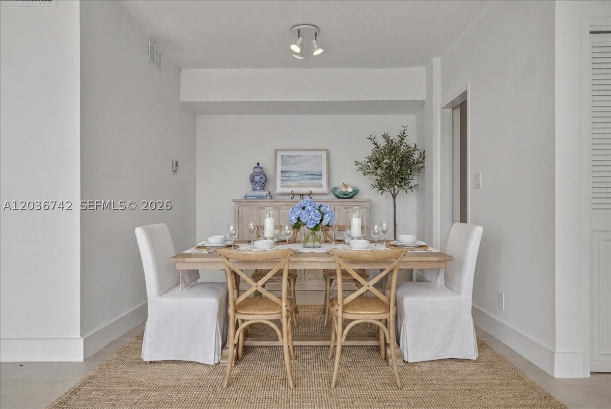 9381 E Bay Harbor Dr 404s Property Photo 12