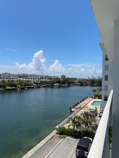 9381 E Bay Harbor Dr 404s Property Photo 52