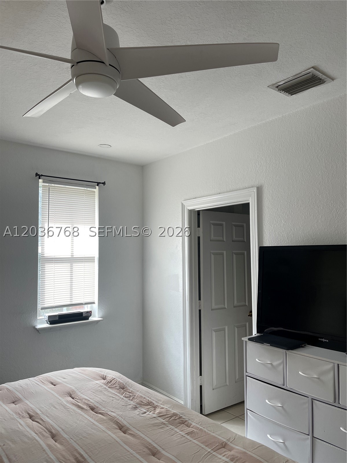 2432 Sw 99th Way Property Photo 7
