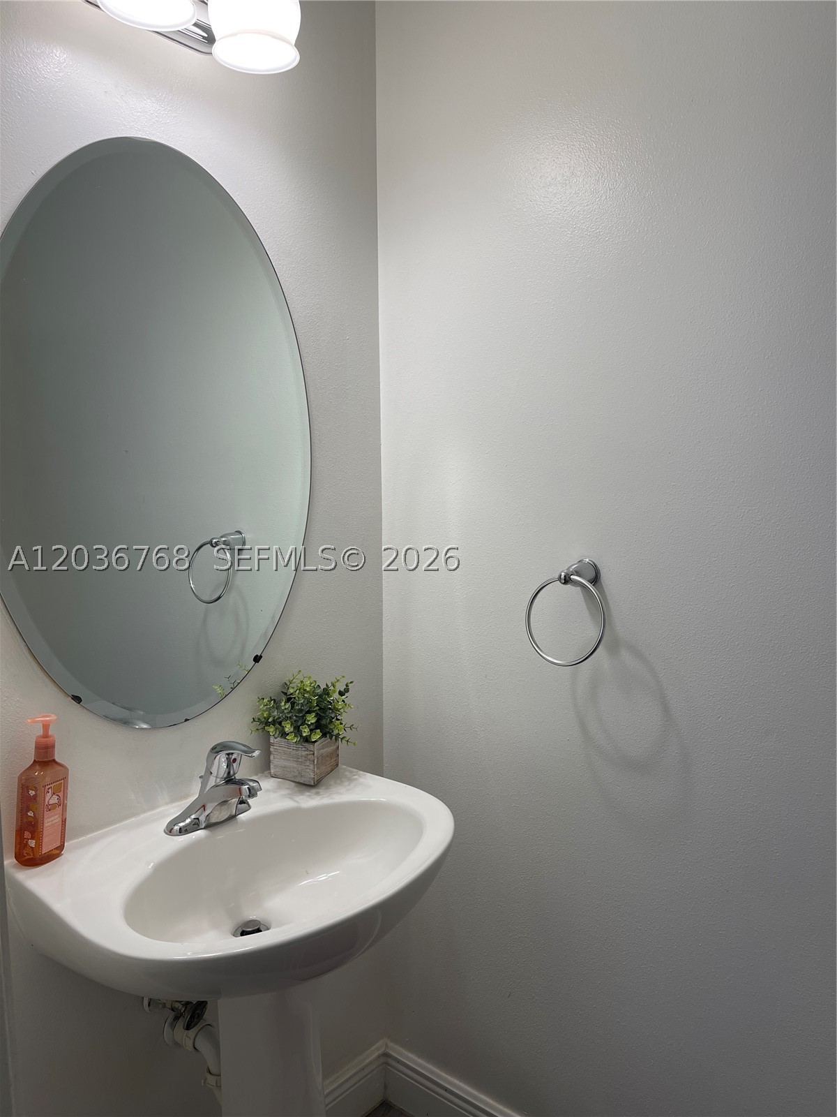 2432 Sw 99th Way Property Photo 10