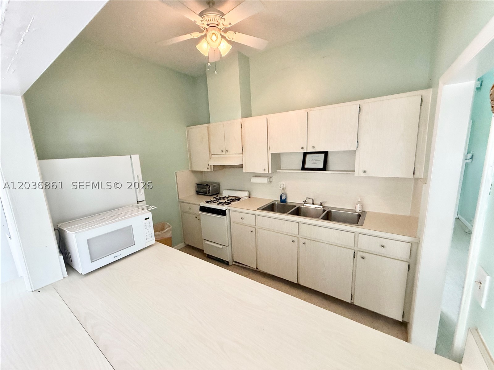 1000 Sw 12th St 201 Property Photo 41