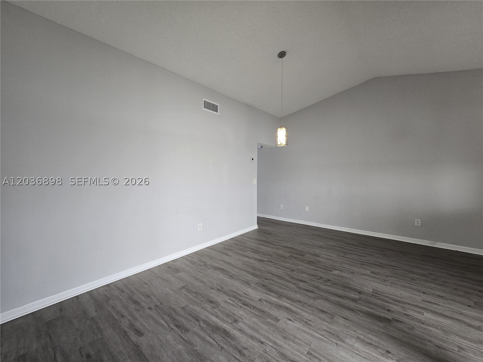 1024 S Independence Dr 1024e Property Photo 12