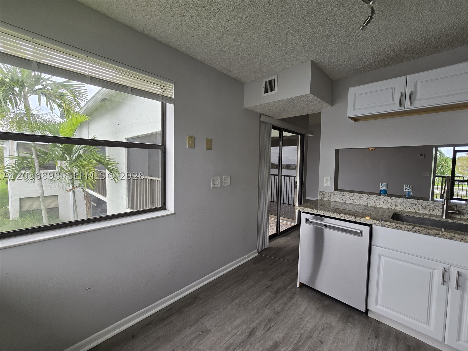 1024 S Independence Dr 1024e Property Photo 15