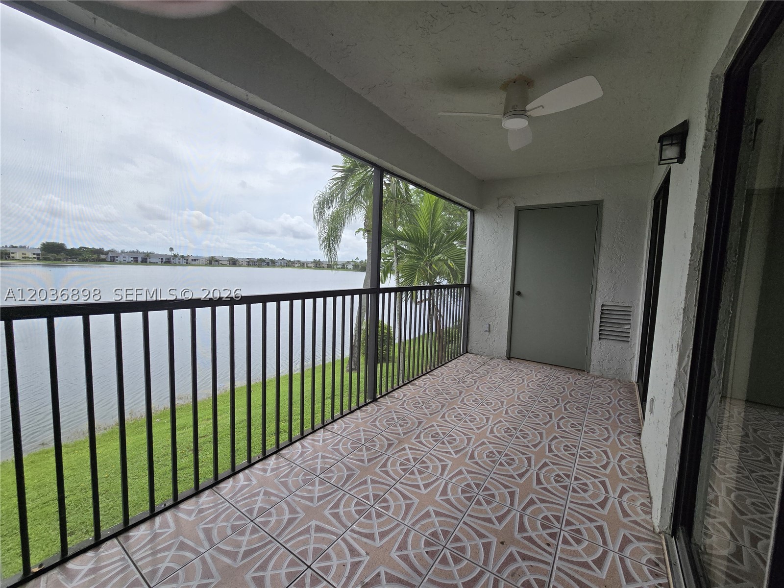 1024 S Independence Dr 1024e Property Photo 17