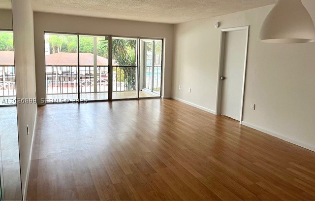 3920 Inverrary Blvd 204c Property Photo 2