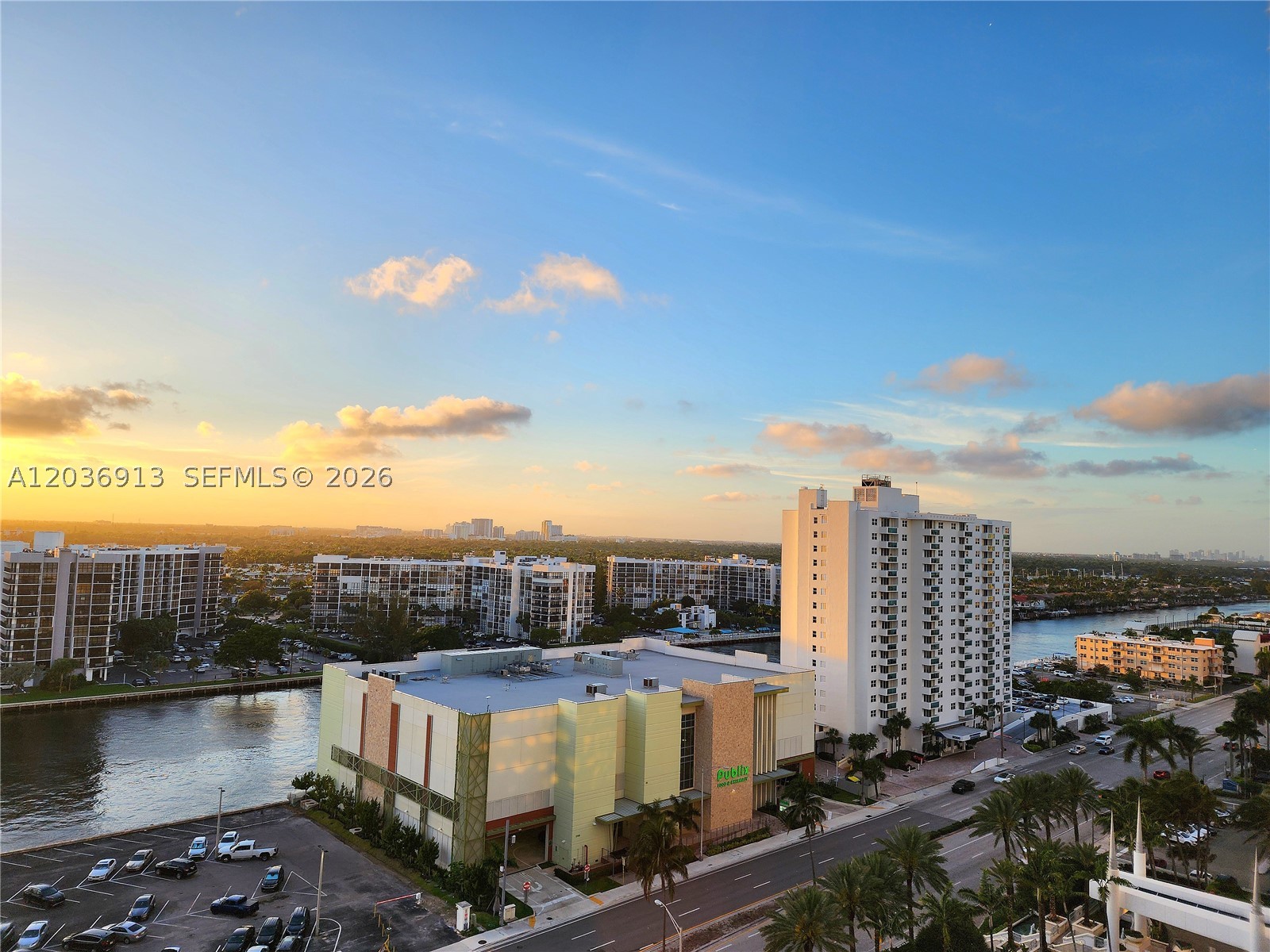 3505 S Ocean Dr 705 Property Photo 4