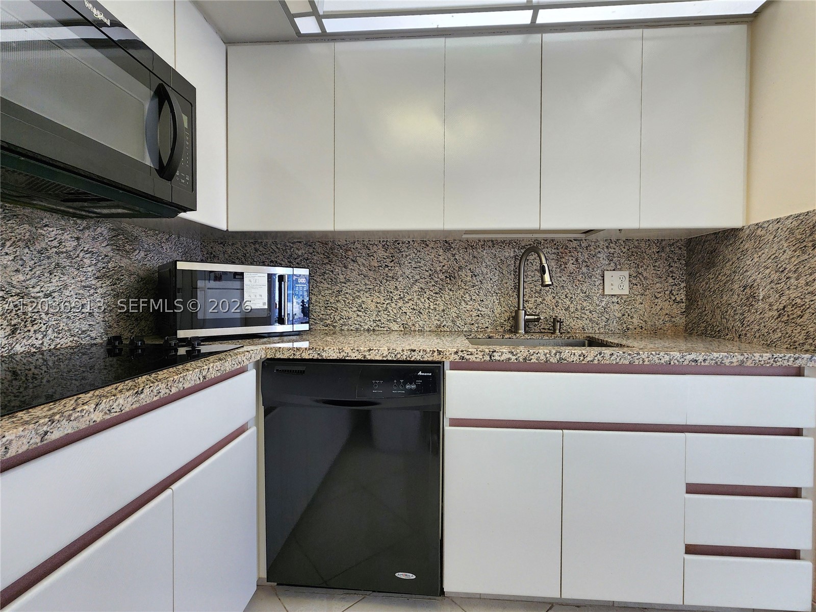 3505 S Ocean Dr 705 Property Photo 14