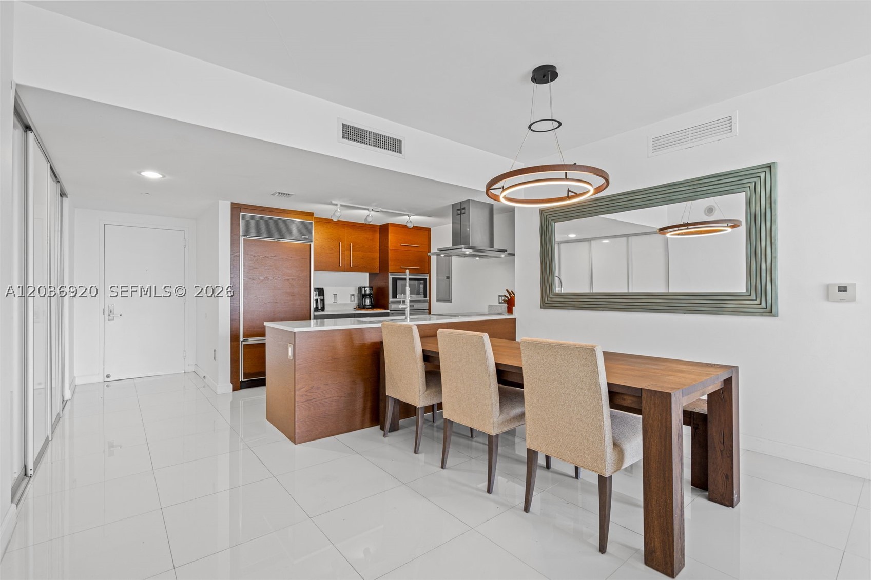 495 Brickell Ave 905 Property Photo 3