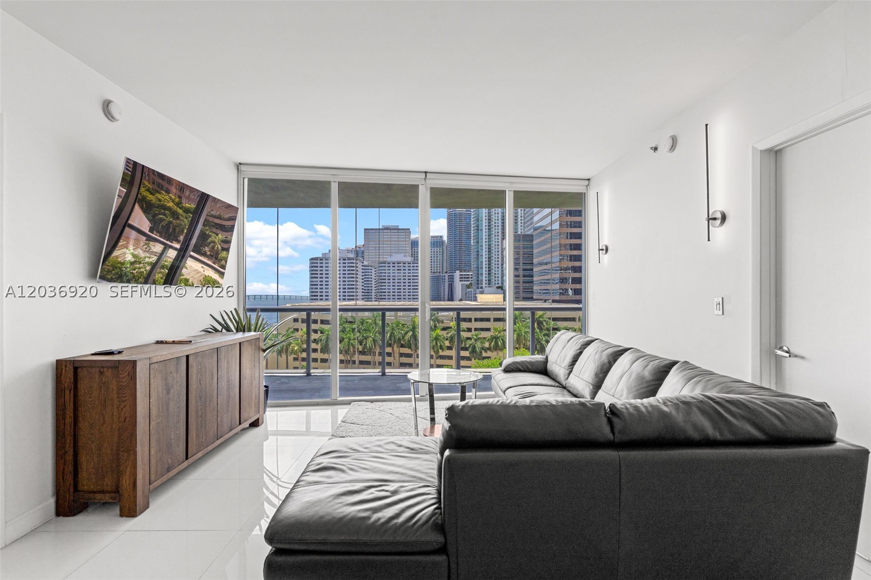 495 Brickell Ave 905 Property Photo 10