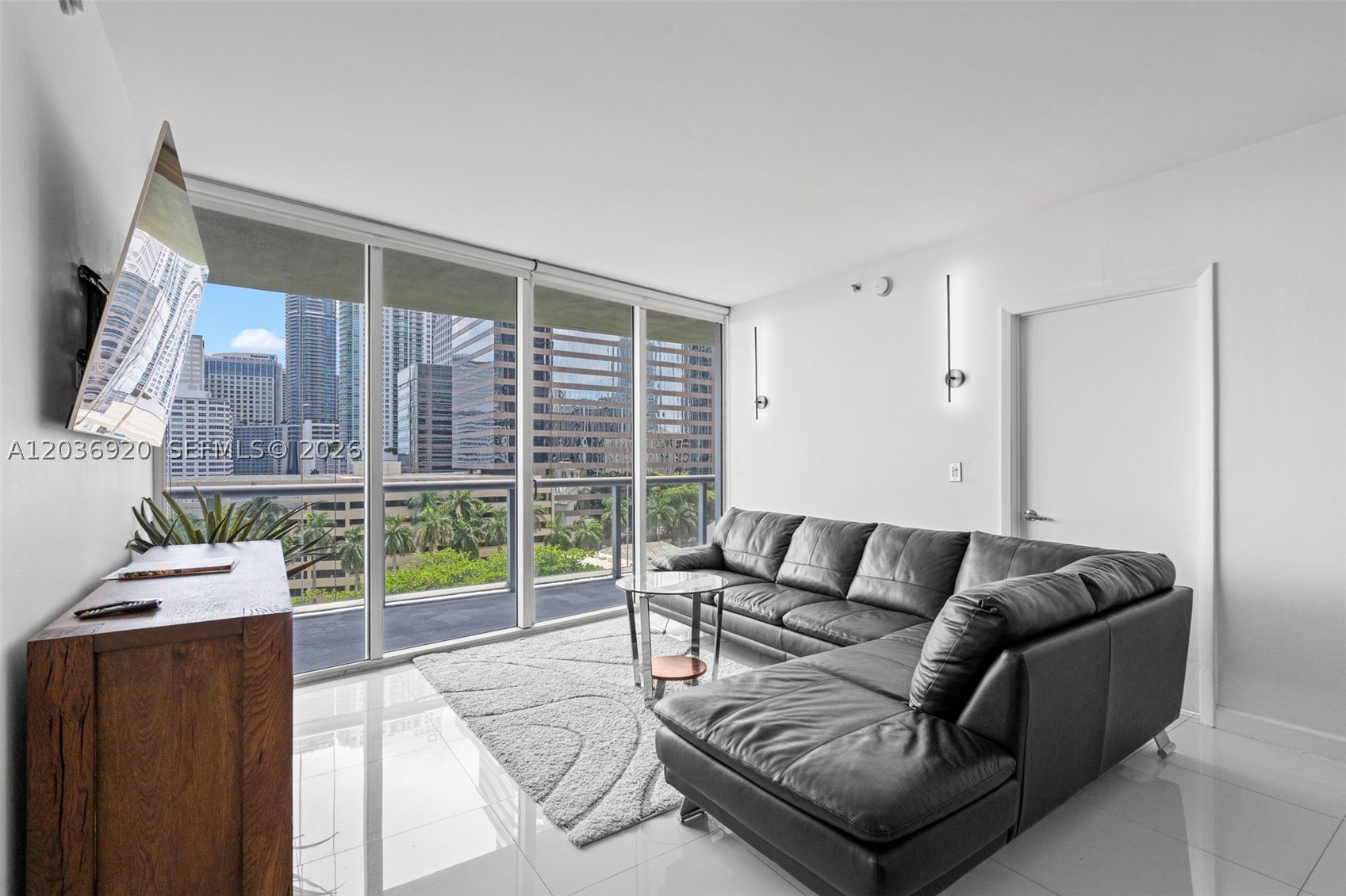 495 Brickell Ave 905 Property Photo 11