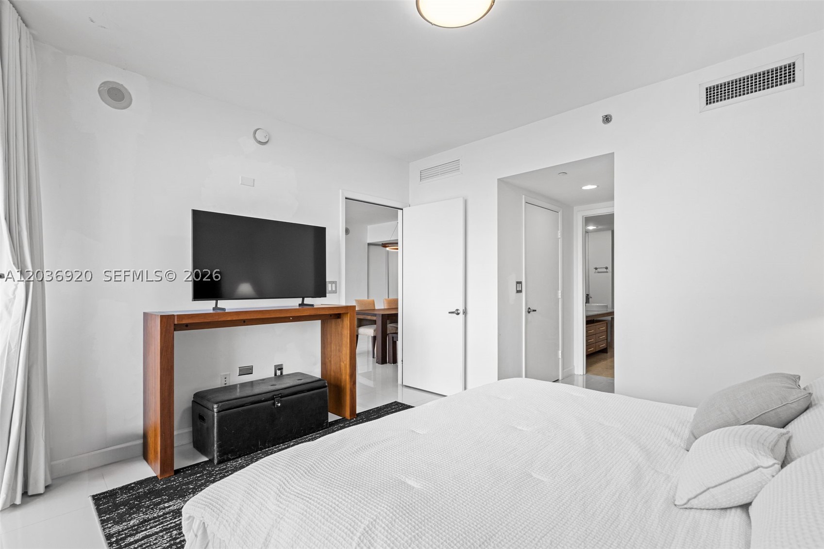 495 Brickell Ave 905 Property Photo 22