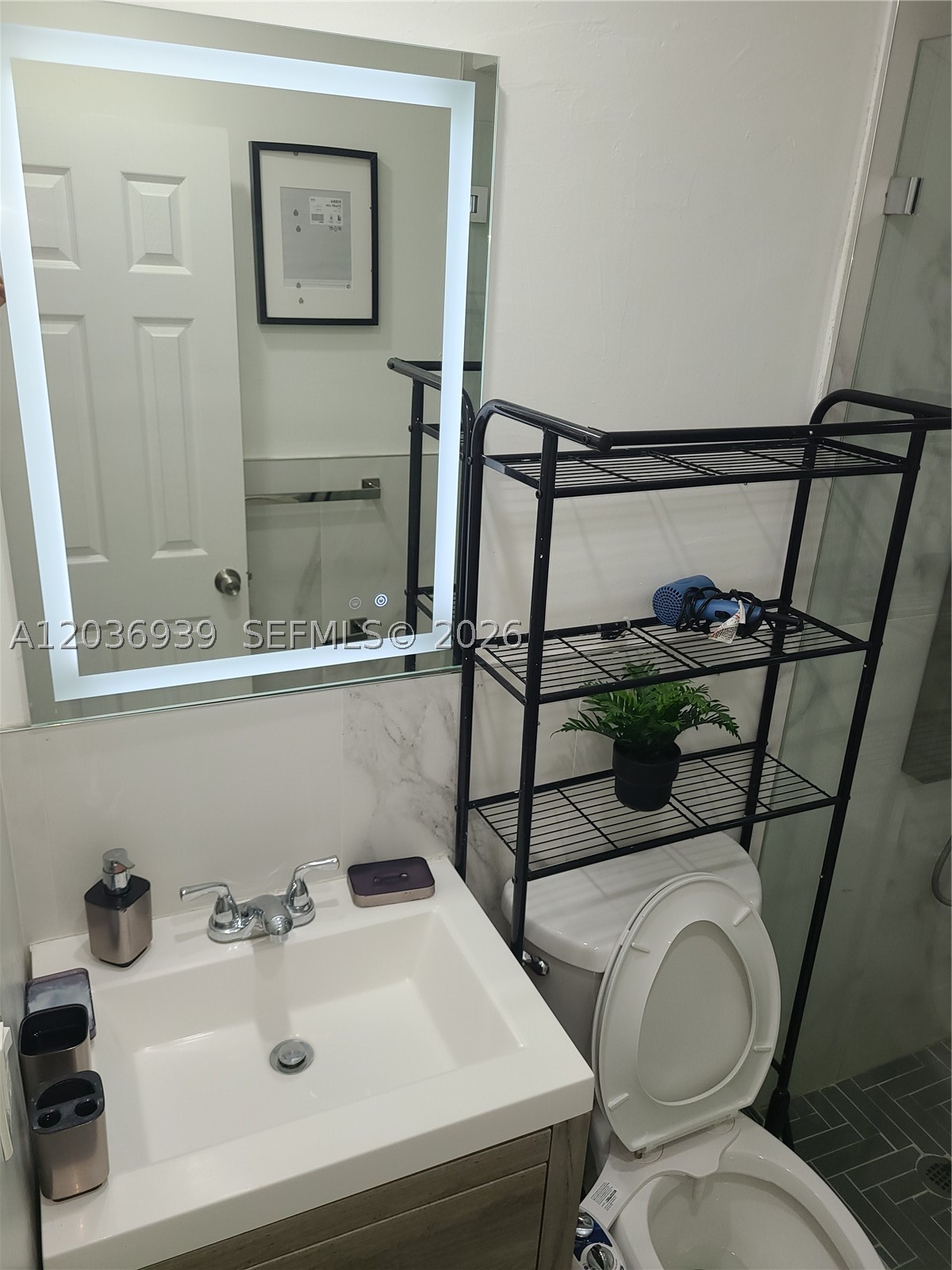 168 Nw 32nd St 6 Property Photo 15