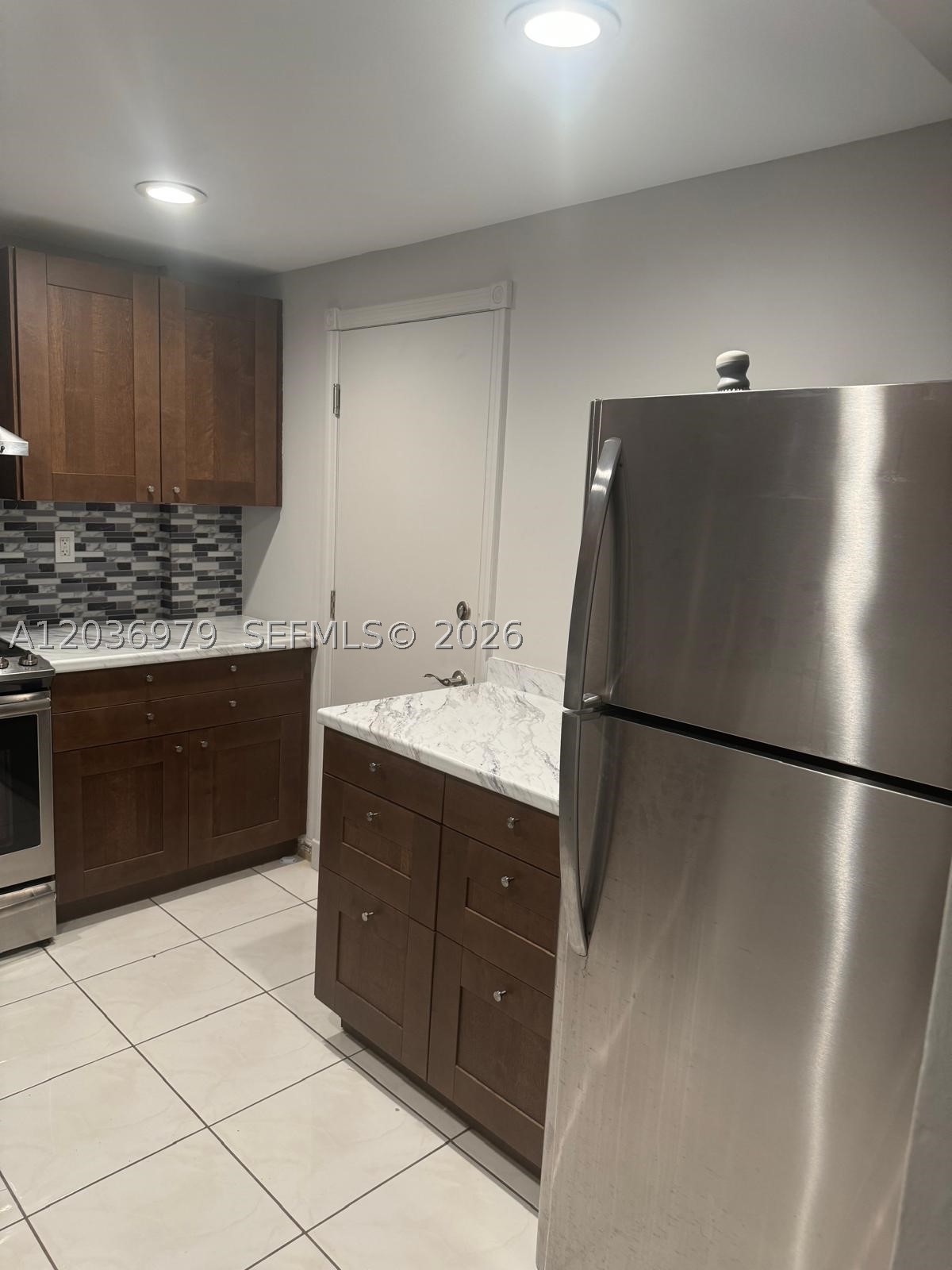 9500 W Bay Harbor Dr 6c Property Photo 6