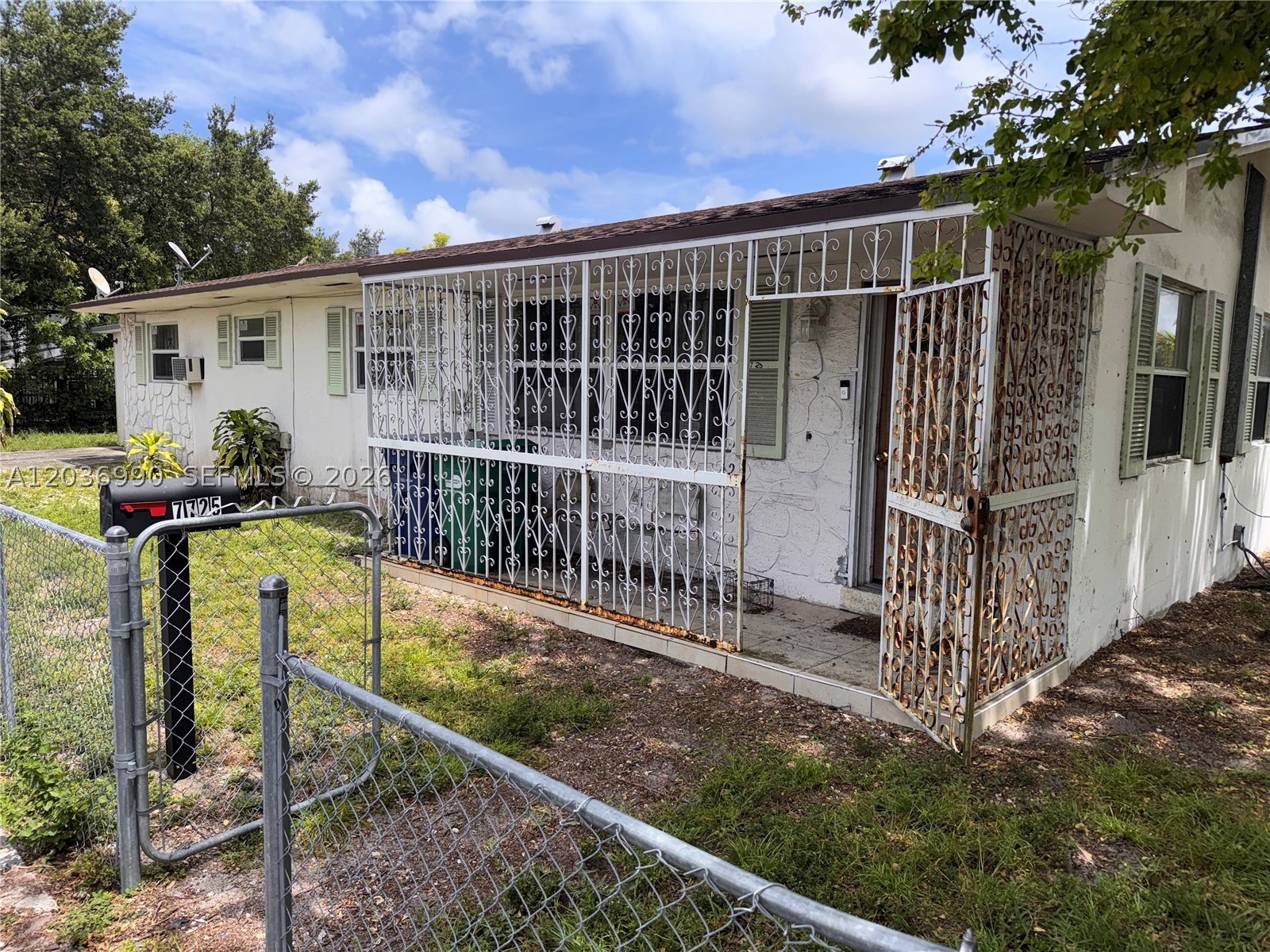 7725 NW 14th Ave Property Photo 1