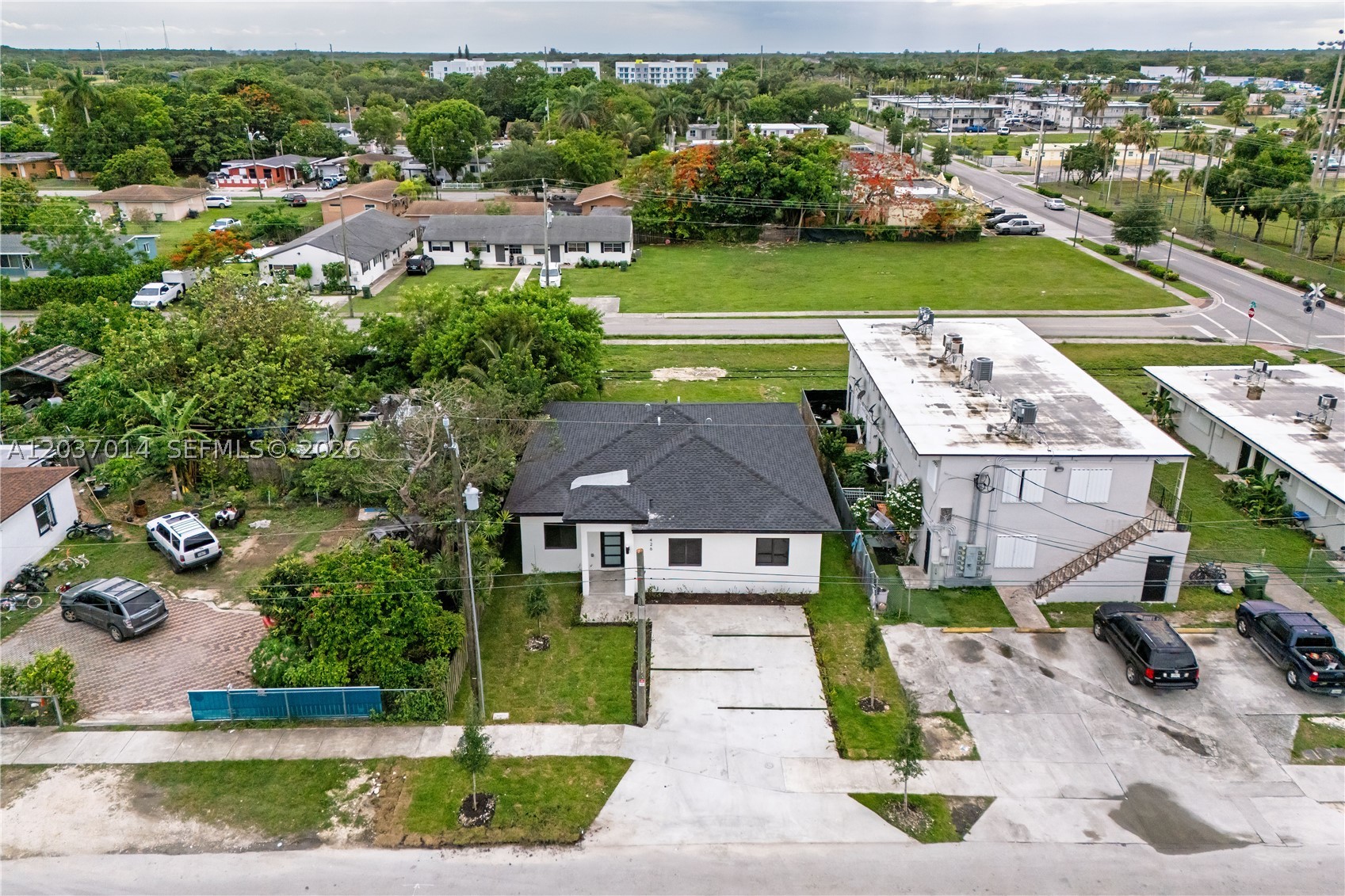 426 SW 9th Ave