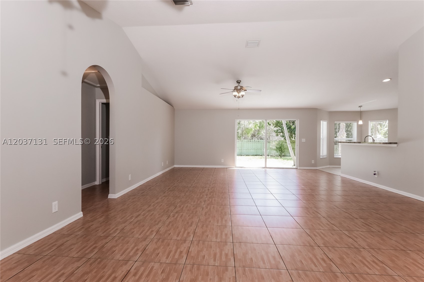 3366 Sw Perrine St Property Photo 5
