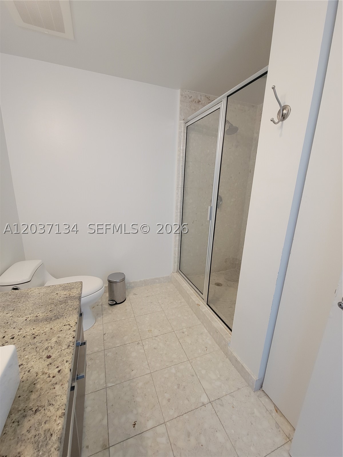 185 Sw 7th St 3500 Property Photo 12