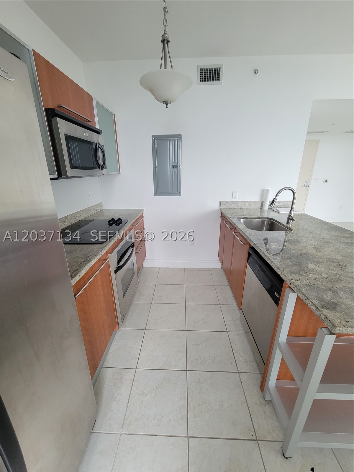 185 Sw 7th St 3500 Property Photo 16