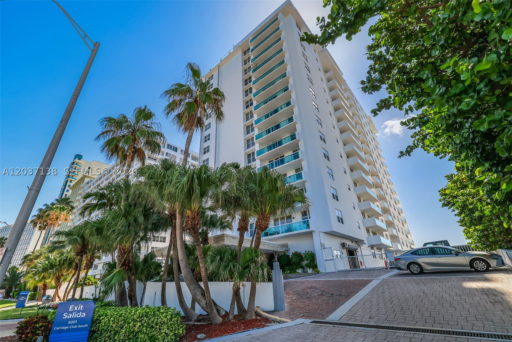 5001 Collins Ave 6e Property Photo 2