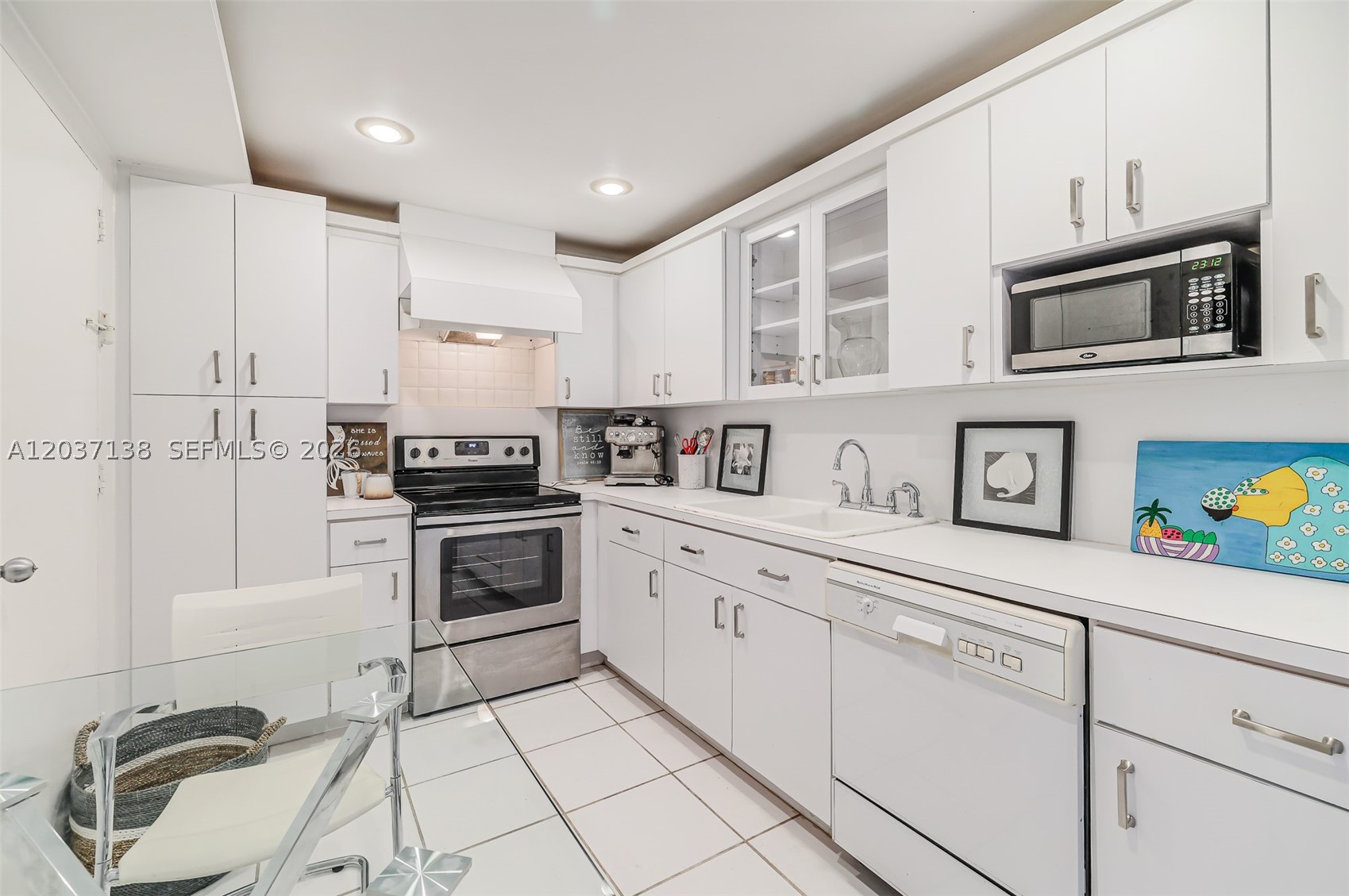 5001 Collins Ave 6e Property Photo 19