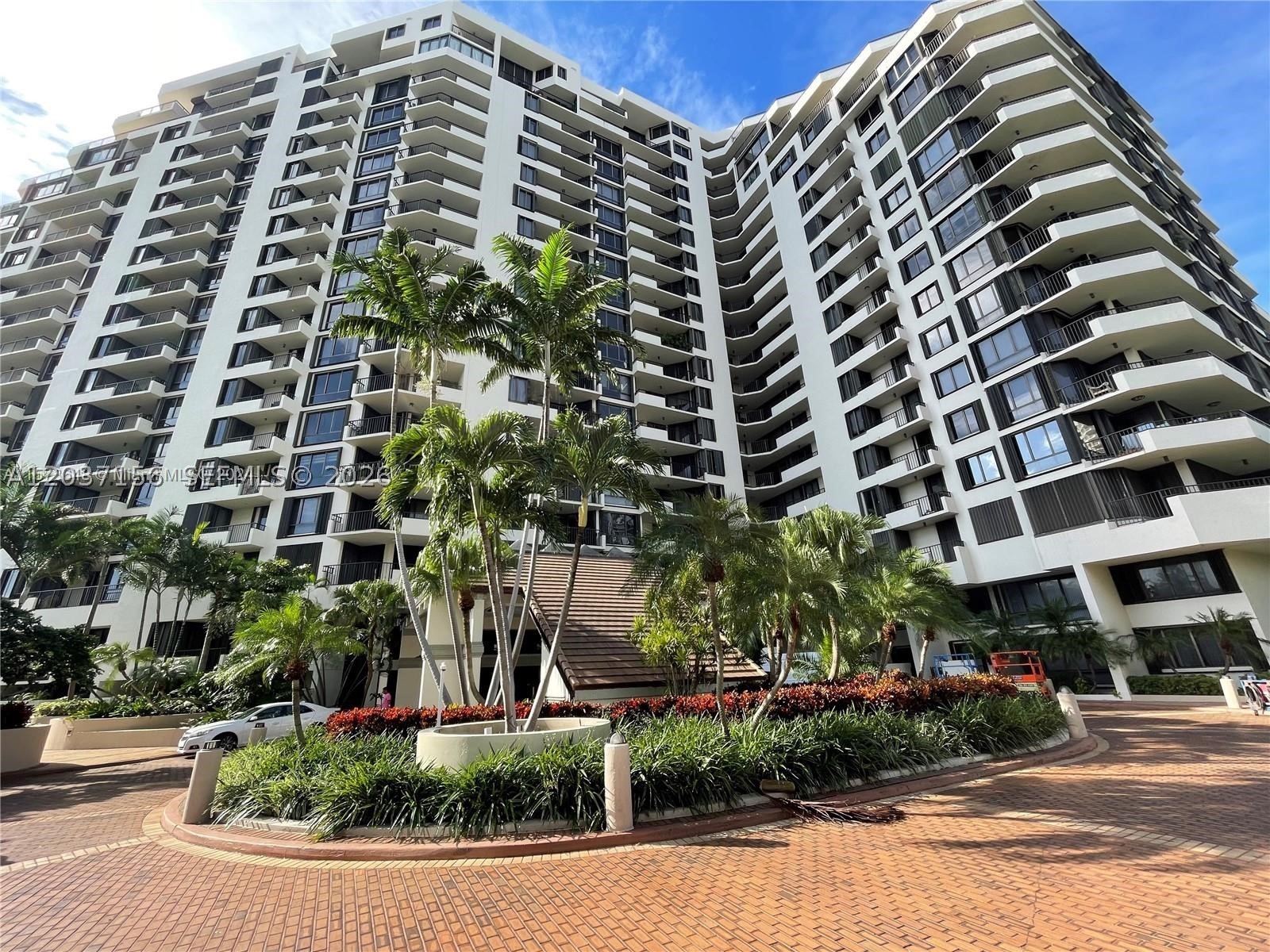 520 Brickell Key Dr A1005 Property Photo 2