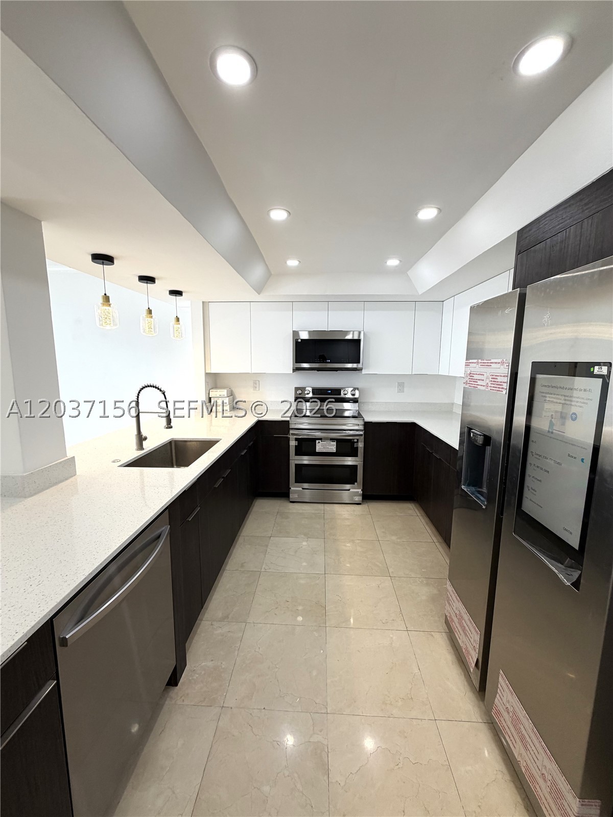520 Brickell Key Dr A1005 Property Photo 17