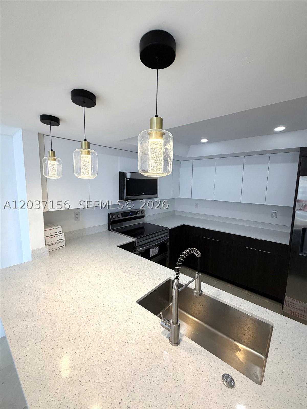 520 Brickell Key Dr A1005 Property Photo 18
