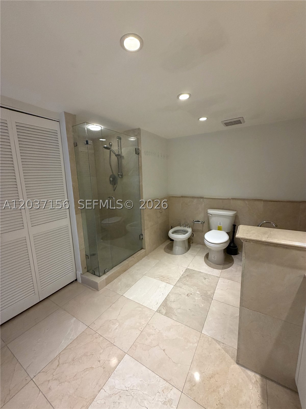 520 Brickell Key Dr A1005 Property Photo 26