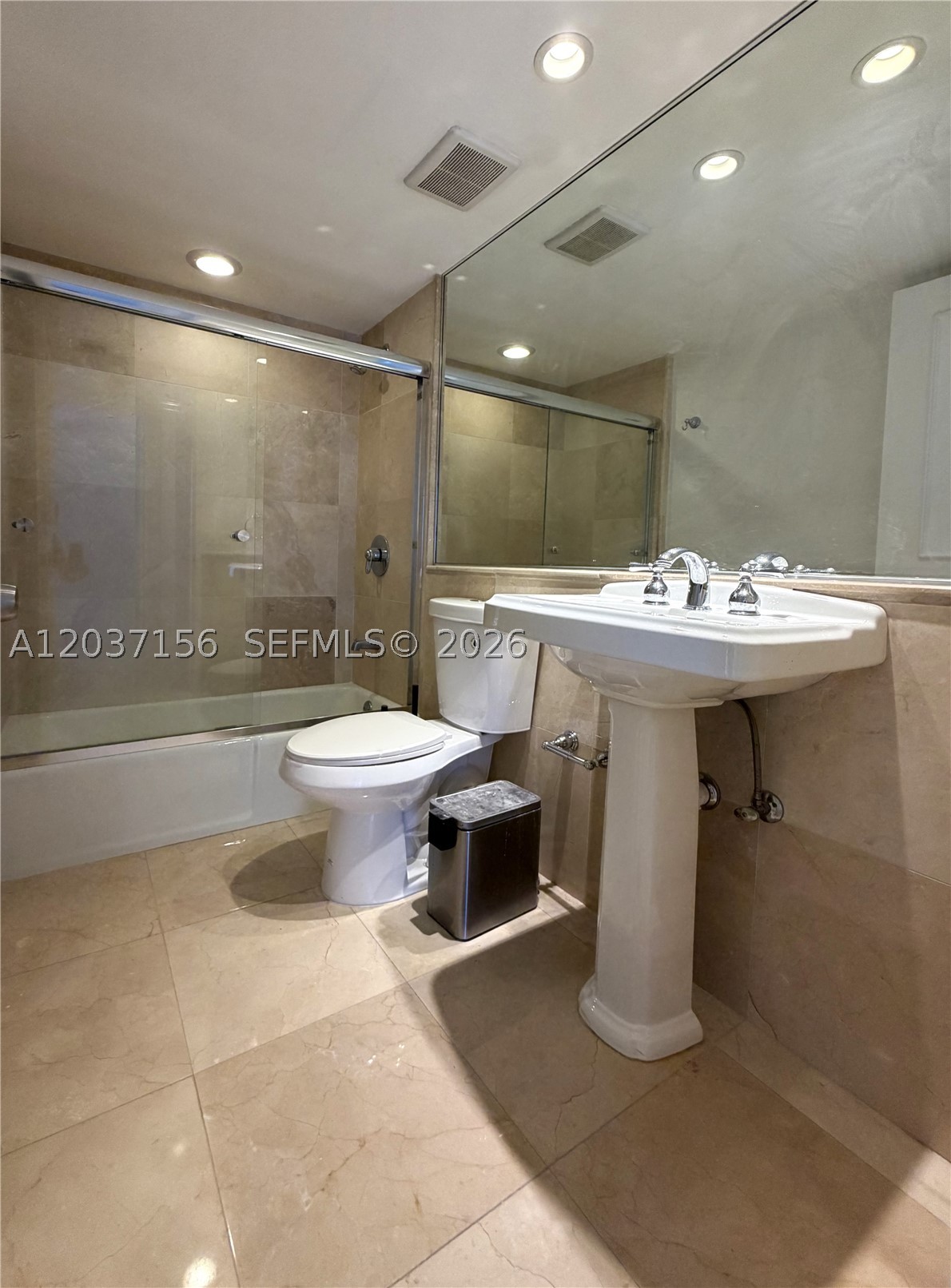 520 Brickell Key Dr A1005 Property Photo 30