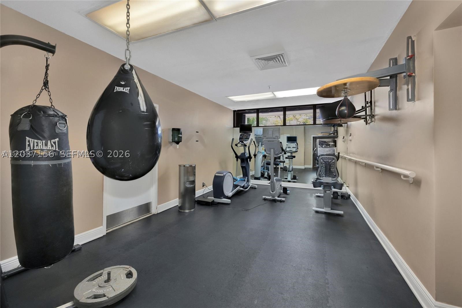 520 Brickell Key Dr A1005 Property Photo 37