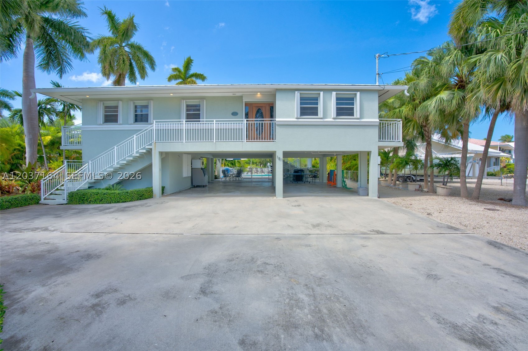 181 12th St Property Photo 5