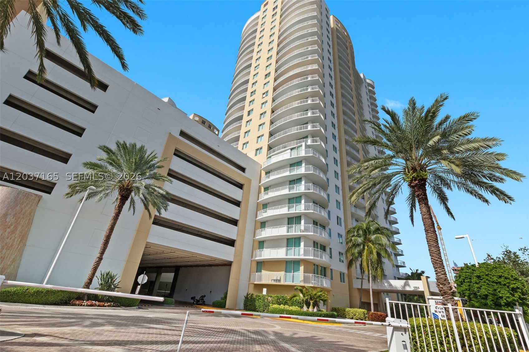 1755 E Hallandale Beach Blvd 501e Property Photo 23