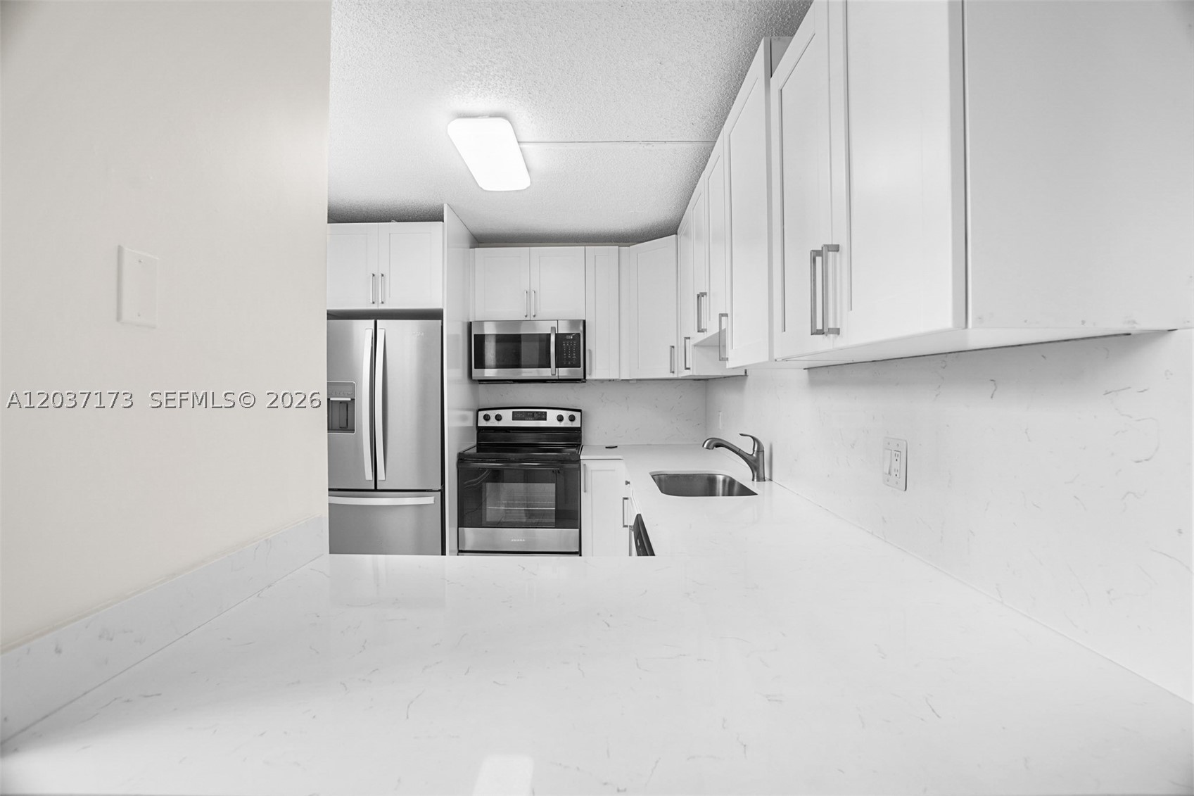 9480 Tangerine Pl 101 Property Photo 8