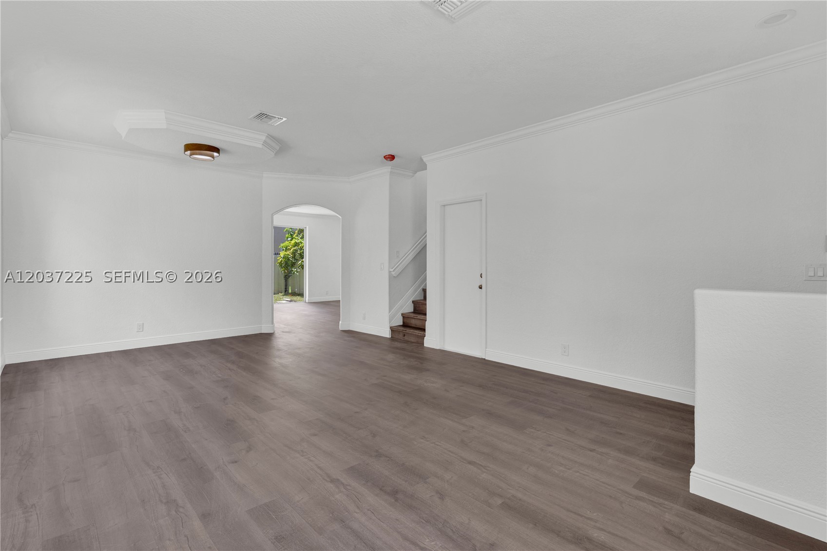4331 Lake Tahoe Cir Property Photo 4