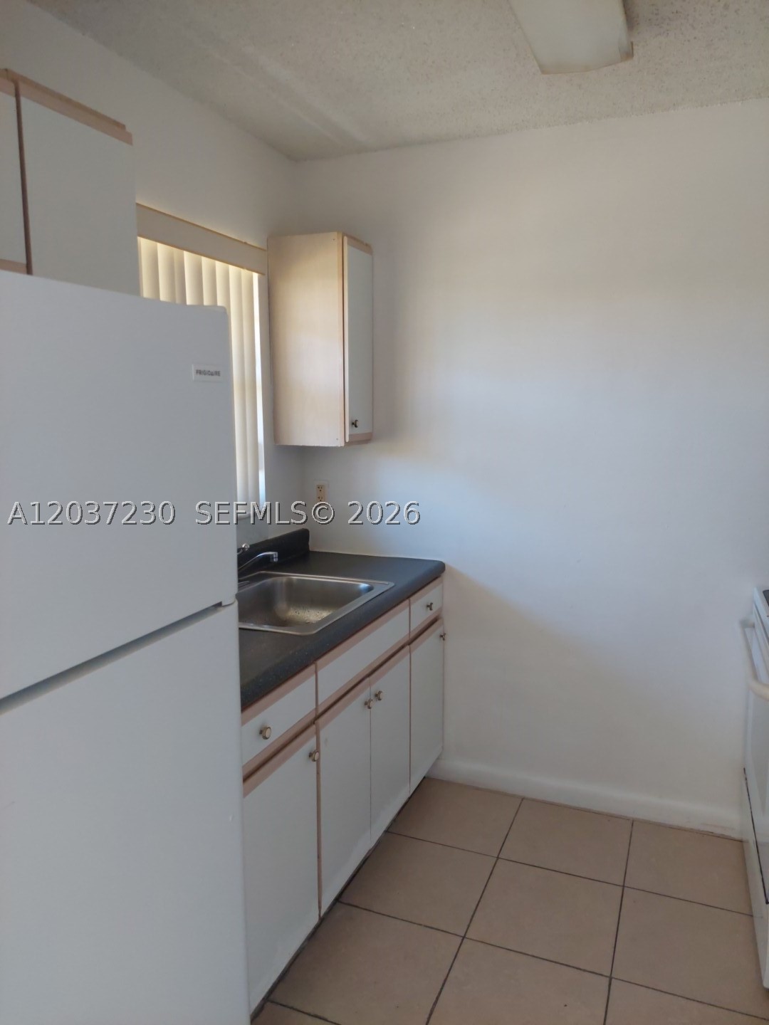 2319 Johnson St 1 Property Photo 4