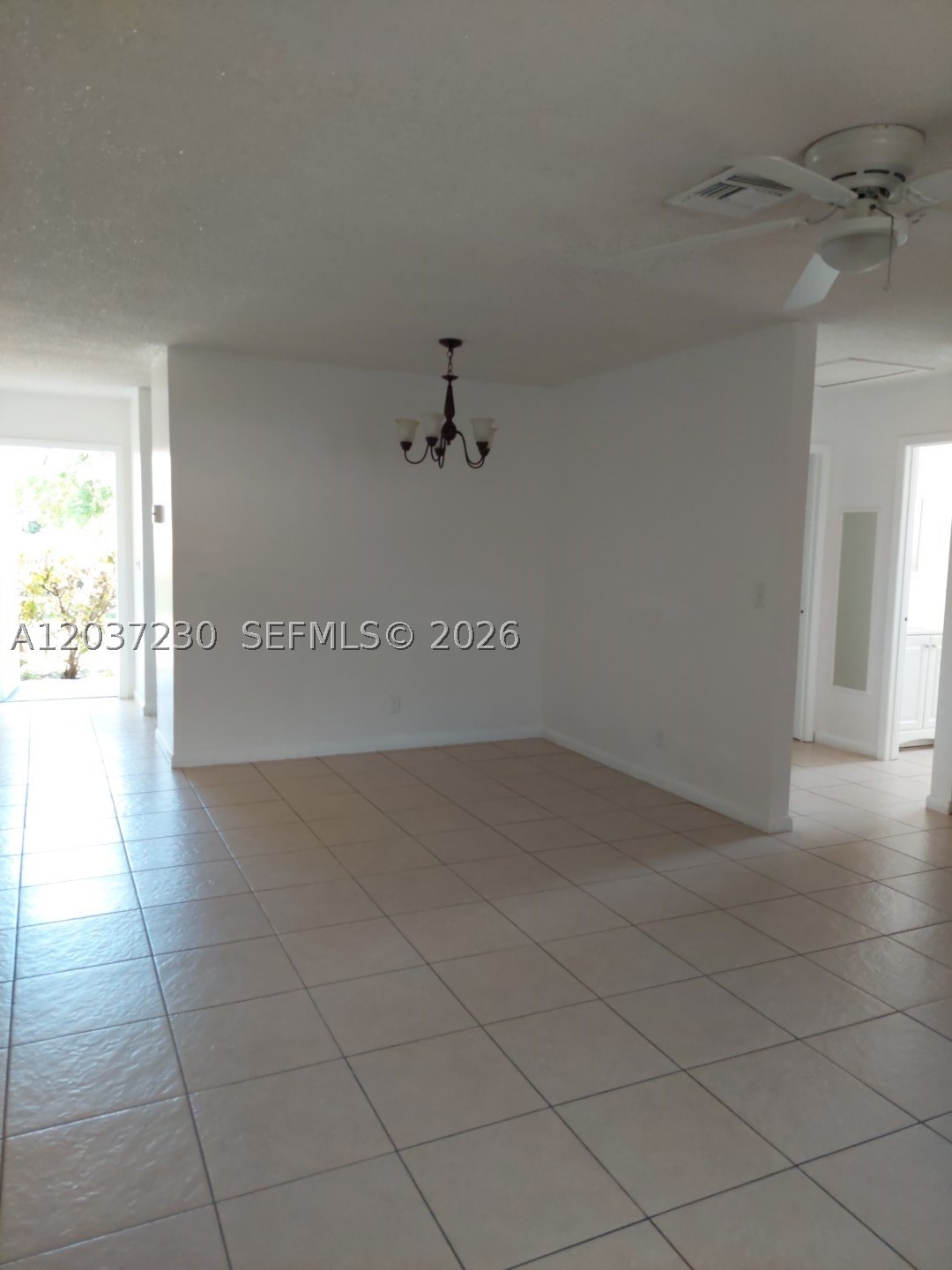 2319 Johnson St 1 Property Photo 5